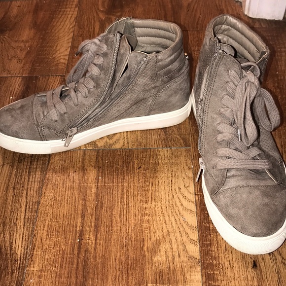Women’s Steve Madden Sneakers, size 8 - Picture 3 of 3